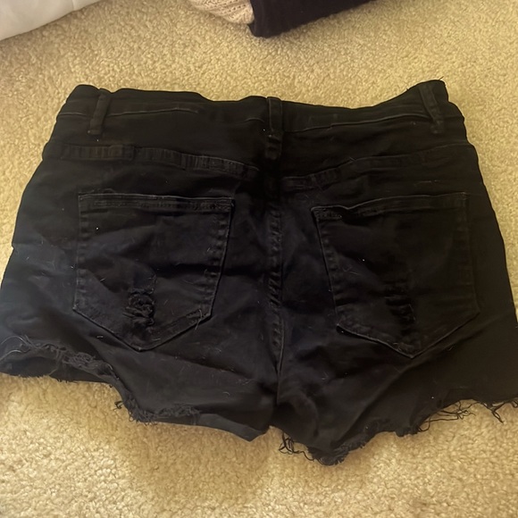 These are CYB by Cynthia Mehra Shorts. Only ever worn once - Picture 3 of 3